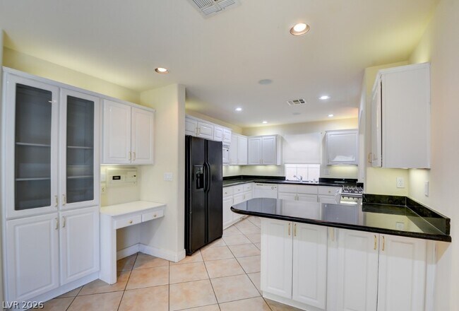 Building Photo - 10916 Carberry Hill St