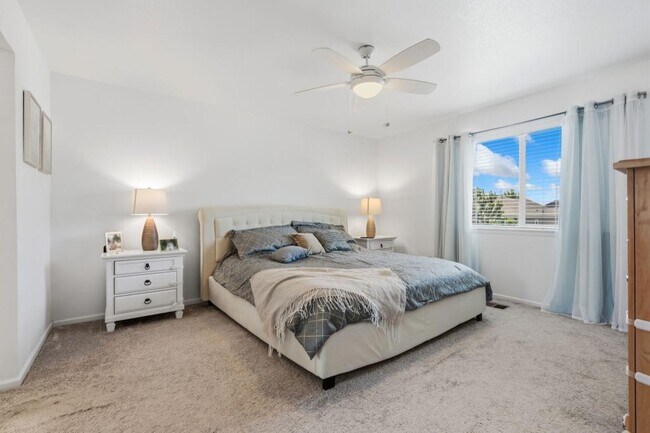 Building Photo - 5576 Bexley Dr
