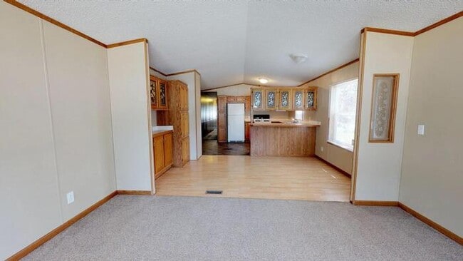 Building Photo - 138 American Ave