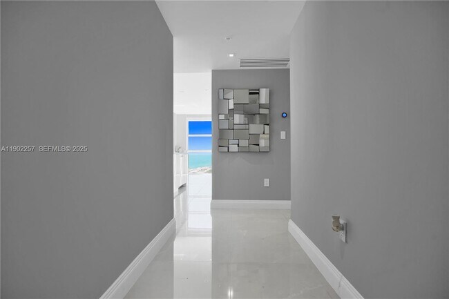 Building Photo - 4201 Collins Ave