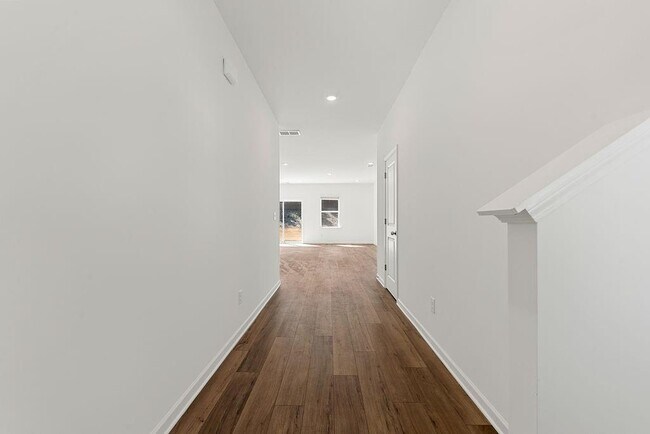 Building Photo - 103 Dewitt Dr