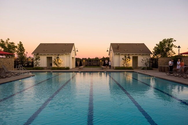 Building Photo - Gorgeous 4 Bedroom Model Home in the Cannery