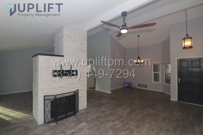 Building Photo - Beautiful 3 Bed, 2 Bath Home in Santee