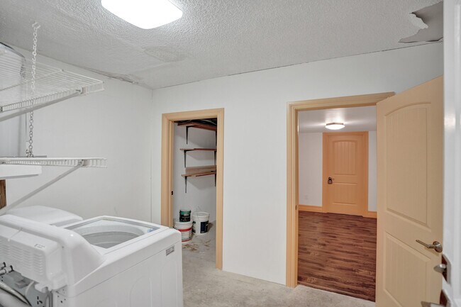 Building Photo - 21760 Contado Rd