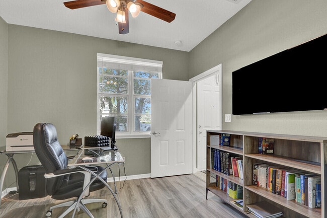 Building Photo - 136 Regions Way