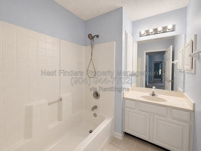 Building Photo - 628 Sparrow Branch Cir