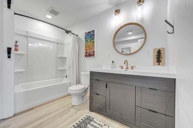 Building Photo - Executive Rental – Custom 5-Bedroom, 3.5-B...