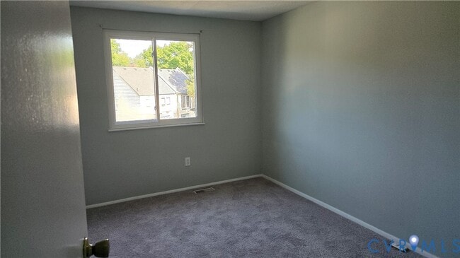 Building Photo - 726 Sturgis Dr