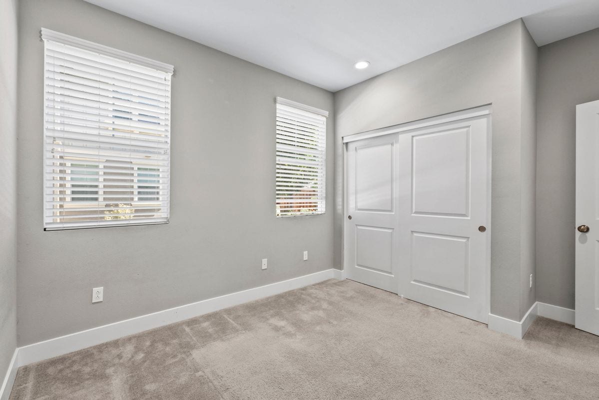 Building Photo - 118 Bonano Ln