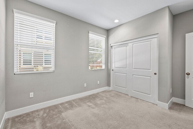 Building Photo - 118 Bonano Ln