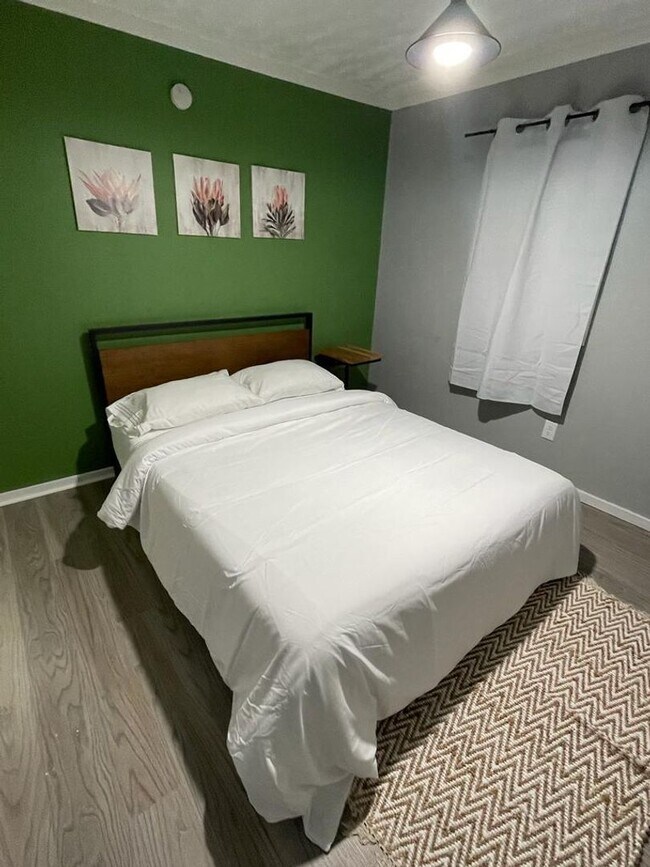 Building Photo - 127 Clearfield St