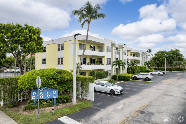 Primary Photo - Palm Cove