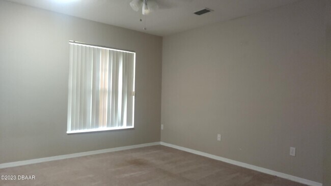 Building Photo - 4568 Woodcove Dr