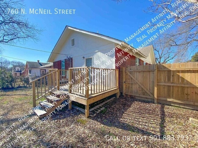 Building Photo - 760 N McNeil St