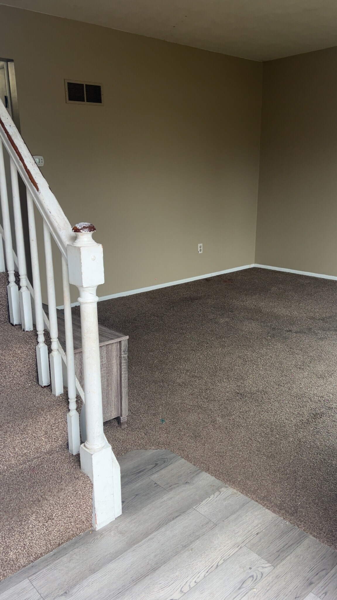 Building Photo - 803 Zollinger Rd