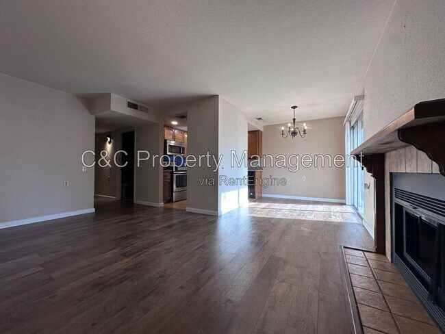 Building Photo - 11330 Fair Oaks Blvd