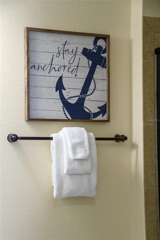 Building Photo - 8040 Lost Shaker Ln