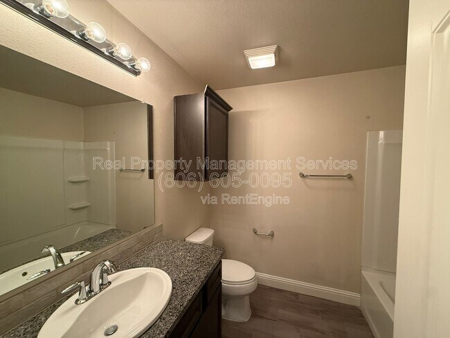 Building Photo - 13802 Avenue W