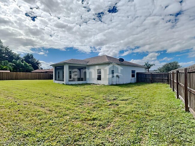 Building Photo - 7505 Fringe Pl