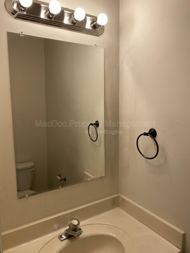 Building Photo - 2909 Broyhill Ct