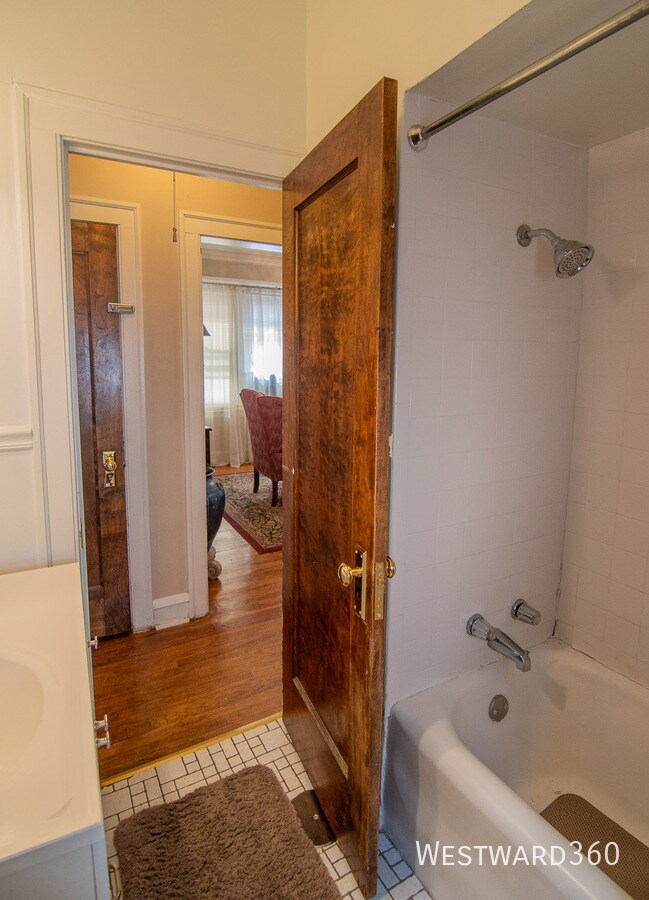 Building Photo - 7741 S Chappel Ave