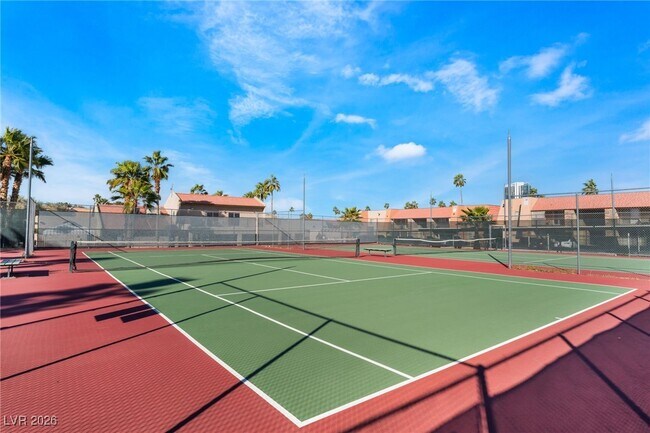 Building Photo - 5121 River Glen Dr