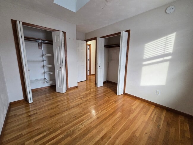 Building Photo - Beautiful Split Entry - 3 Bedroom 2.5 Bathroom in Rustic Ridge Estates