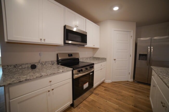 Building Photo - 4053 Brownstone Wy