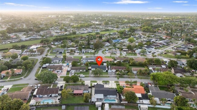 Building Photo - Southwest 74th Street, Miami, FL 33183 - 3 BR 2 BA single-family home