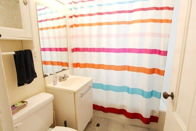 Building Photo - 34 Essex St