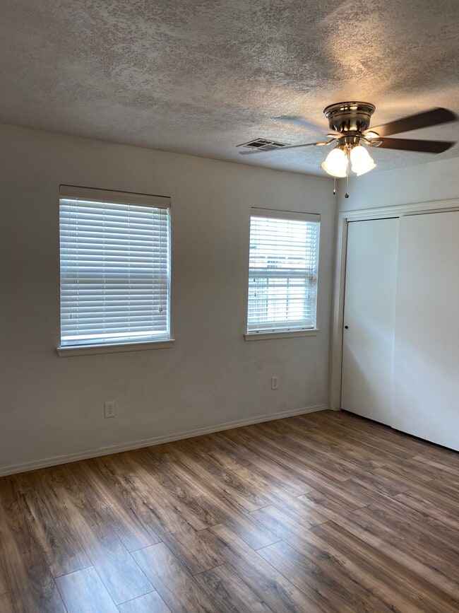 Building Photo - 12303 SW 14th St