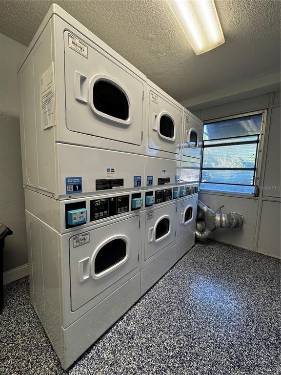 Building Photo - 3315 58th Ave S