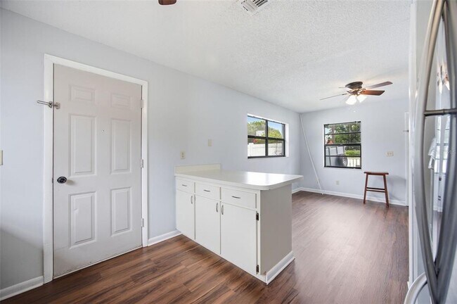 Building Photo - 5412 N 48th St