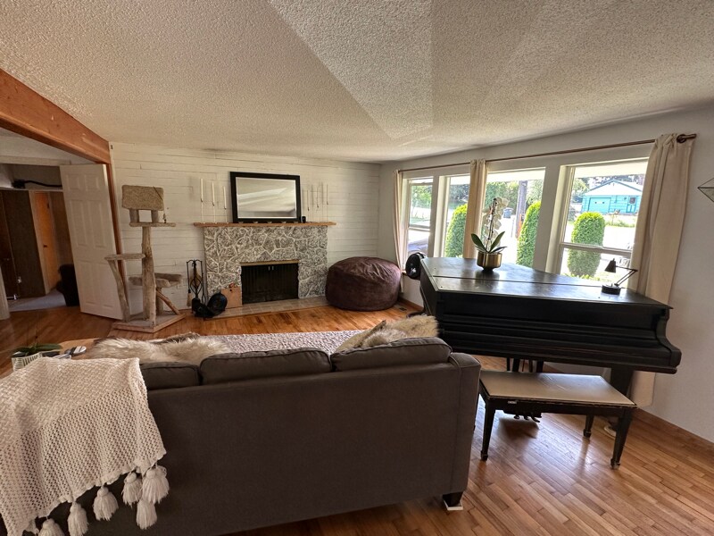 Building Photo - 2623 80th St E