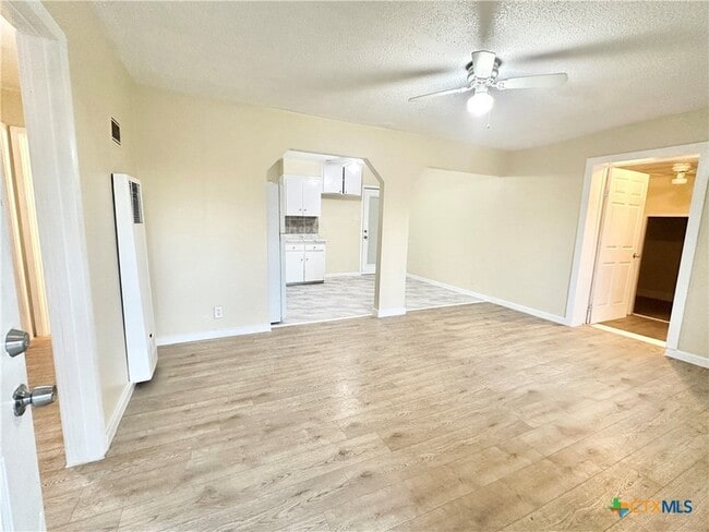 Building Photo - 104 E Fowler Ave