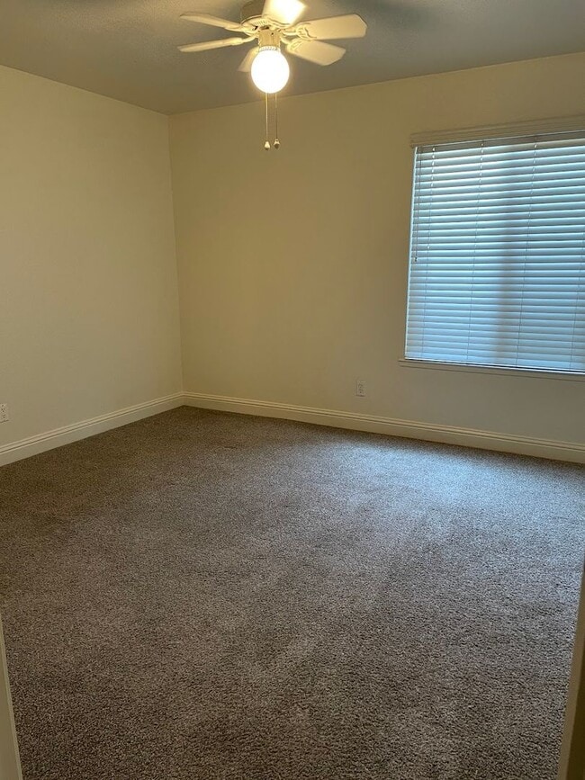 Building Photo - Nice 1 bedroom 1 bathroom at Villa Borgata *Ask about our Move-in Special