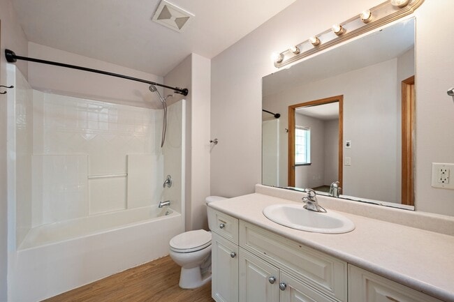 Building Photo - 4413 Carstan Ct