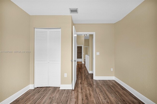 Building Photo - 4930 S University Dr