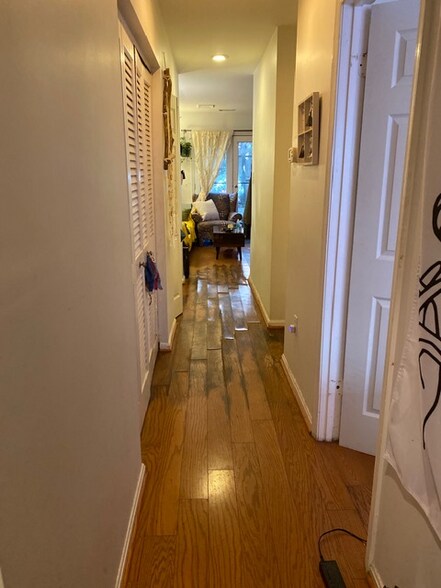 Building Photo - 1653 Park Rd NW