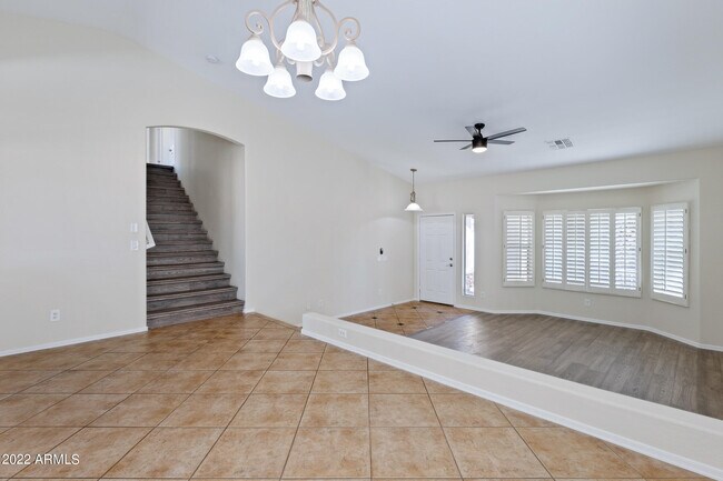 Building Photo - 5976 W Audrey Ln