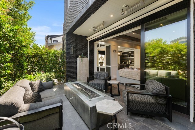 Building Photo - 2037 E Ocean Blvd