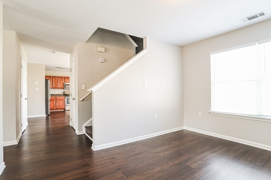 Building Photo - 3609 Shallow Oak Ct