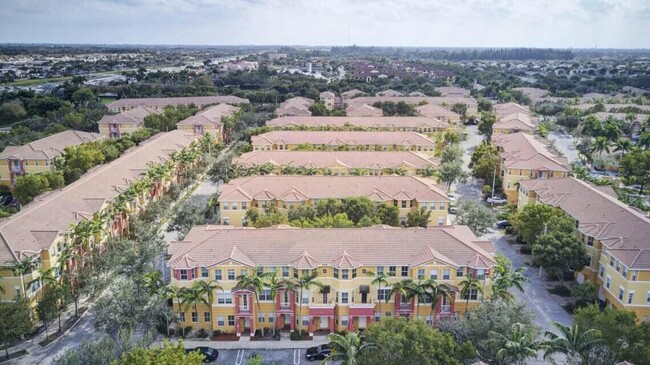Building Photo - 3507 Shoma Dr