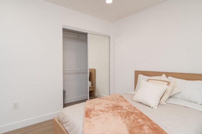 Building Photo - New Charming ADU!!! 1 Bed/1 Bath 490 Sq. Ft. $2,300/mo.