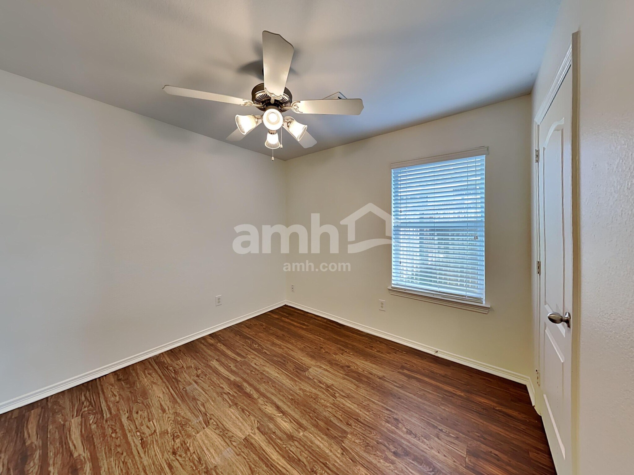 Building Photo - 202 Splintered Arrow Dr