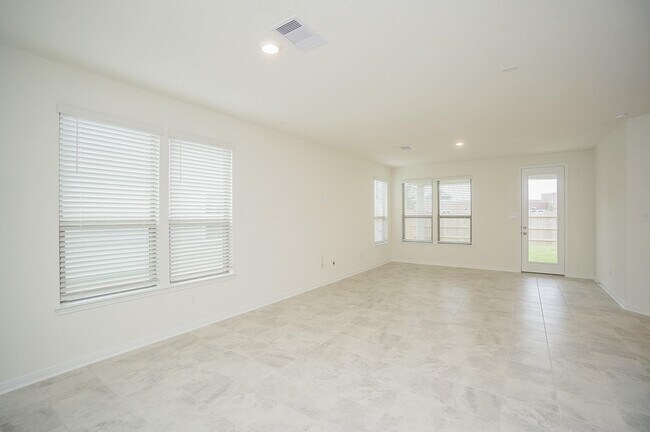 Building Photo - 20615 Teakwood Fields Ln