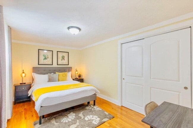 Building Photo - 279 Hach Ln