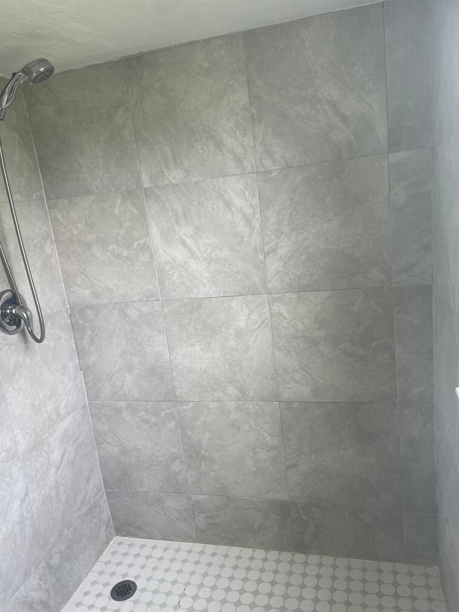 shower - 8 SE 19th Ave