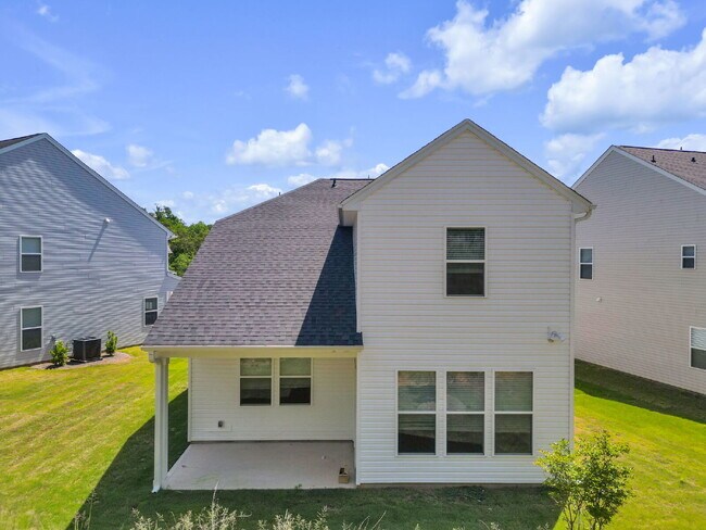 Building Photo - Elegant 4 Bedroom 2.5 Bathroom Home Near Downtown Greenville $2,500/mo rent