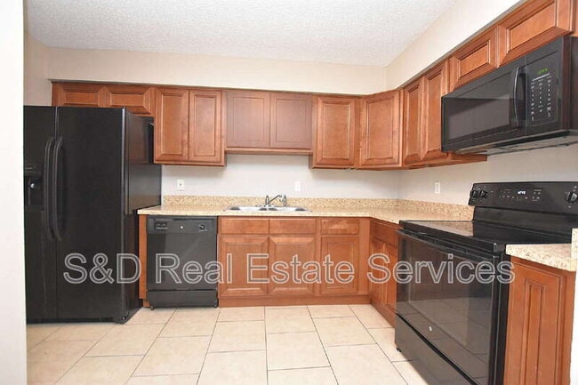 Building Photo - 1139 Mercury Dr W